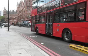 Euston Road junction with Gray's Inn Road westbound. End of cycle separation, anyone spot the problem here?